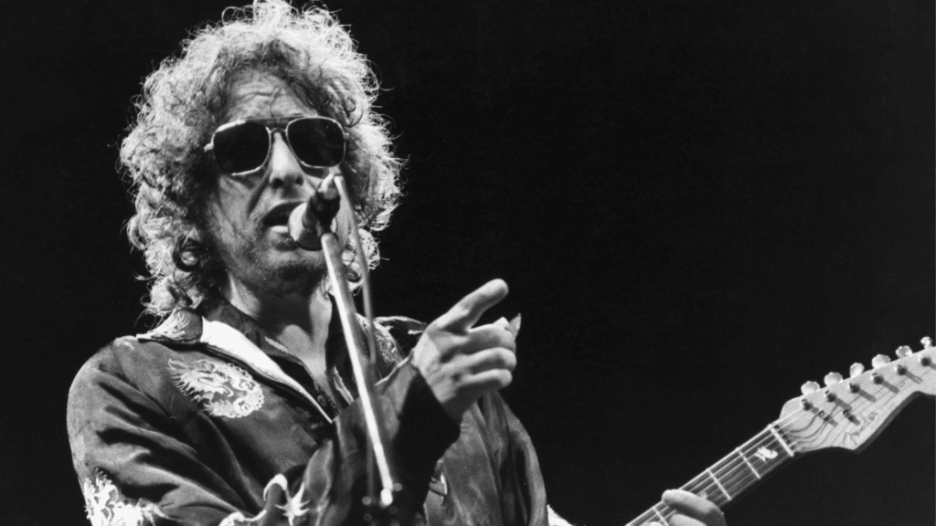Bob Dylan et les Beatles : Entre critiques et admiration cachée