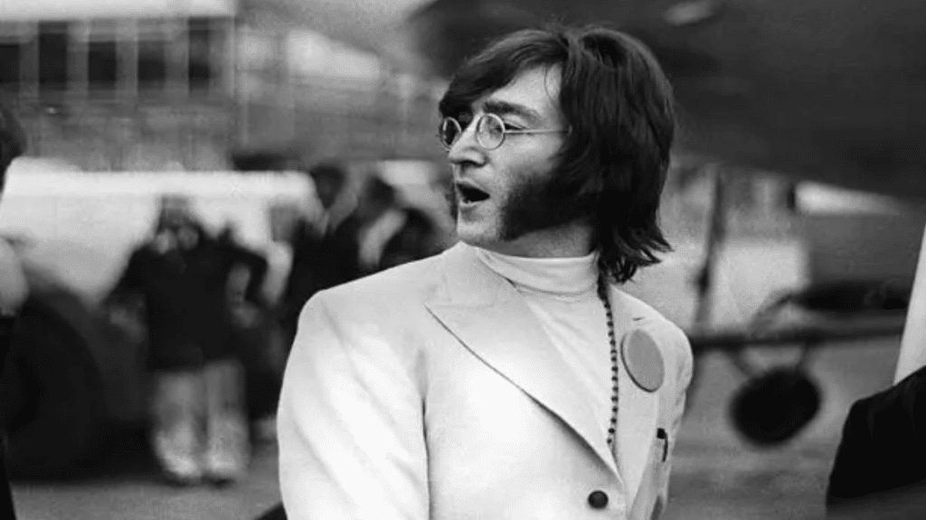 John Lennon et le secret de 'Revolution 9' des Beatles | Les paroles aléatoires qui ont révolutionné la musique
