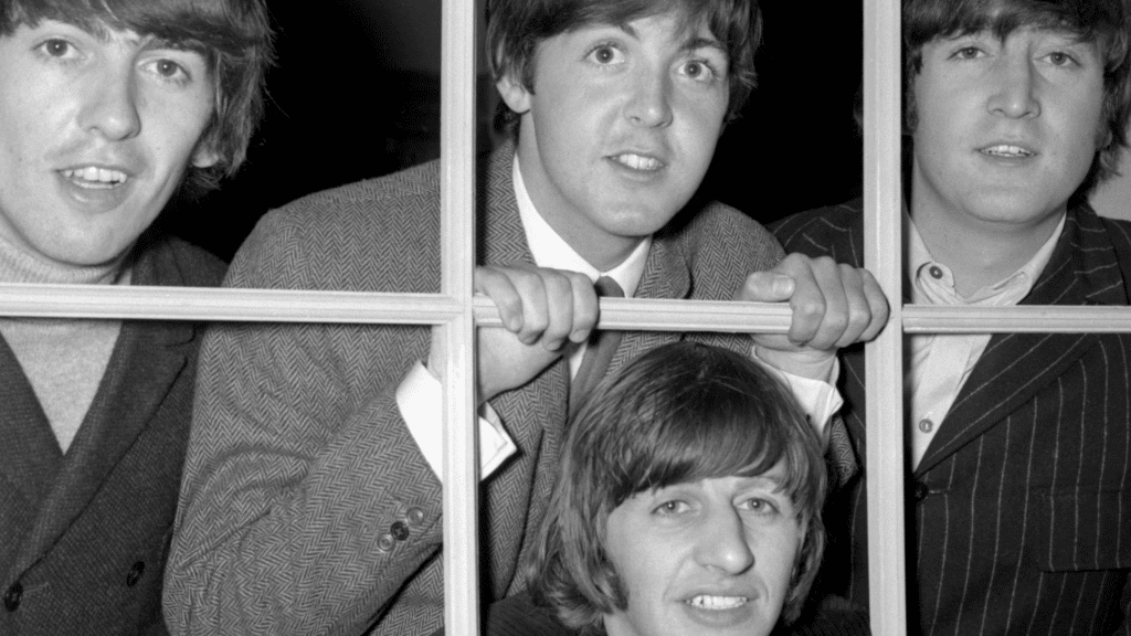 George Harrison et le sitar dans "Norwegian Wood" - Album Rubber Soul des Beatles