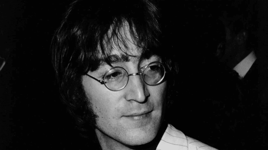 John Lennon enfant construisant son image de dur