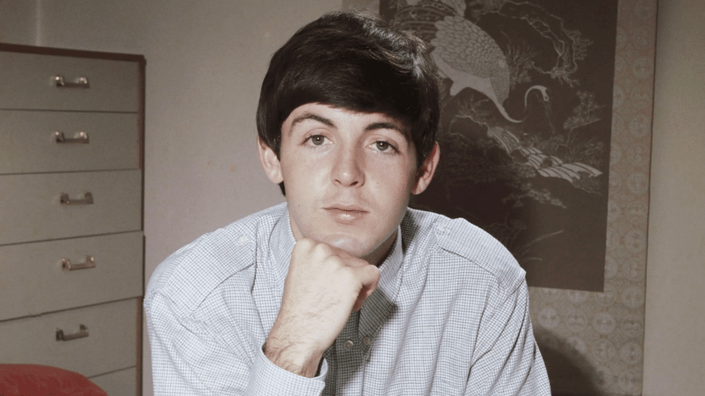 L'écriture de 'Can't Buy Me Love' par Paul McCartney - Un Processus Créatif Passionnant