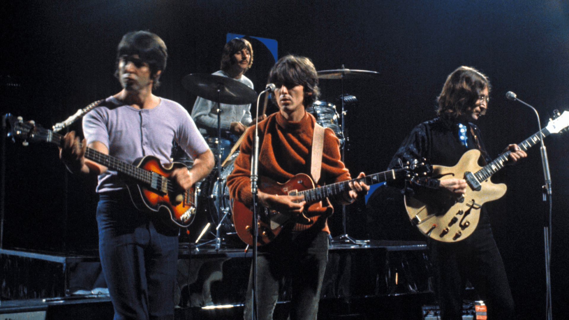 Paul McCartney introduisant les messages politiques chez les Beatles