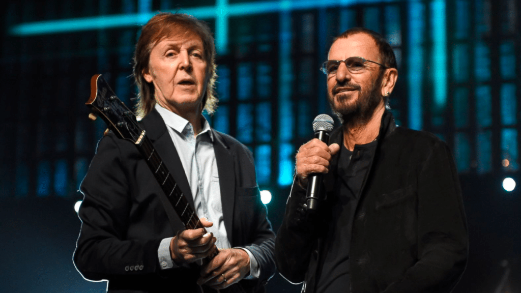 Paul McCartney avec Ringo Starr et George Harrison, ses perceptions d'âge variées