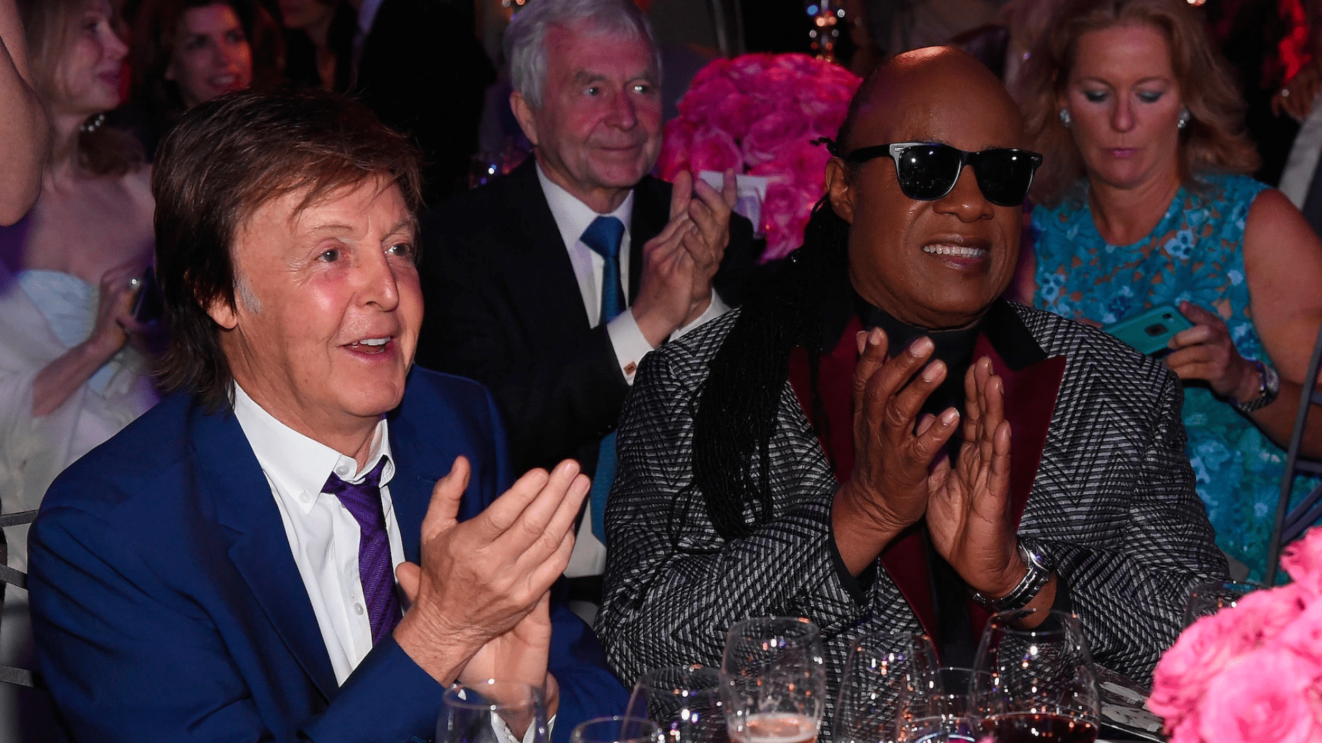 Paul McCartney et Stevie Wonder - Ebony and Ivory