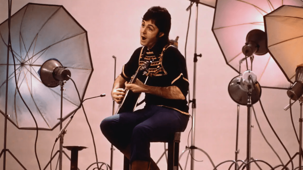 Paul McCartney : Vivre et laisser mourir, une grande chanson de James Bond