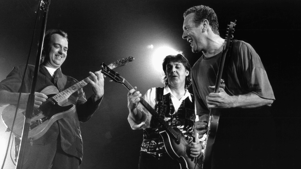 Comment Robbie McIntosh est devenu le guitariste attitré de Paul McCartney, John Mayer et d'autres musiciens