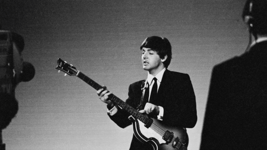 George Harrison et Paul McCartney, membres des Beatles