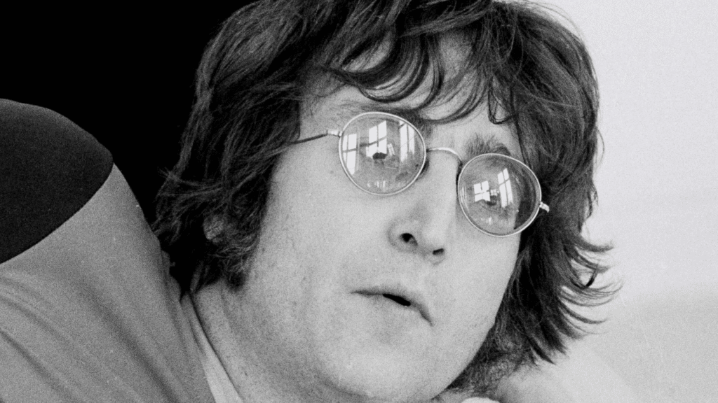 Interprétation et Inspirations derrière 'Being for the Benefit of Mr. Kite!' des Beatles