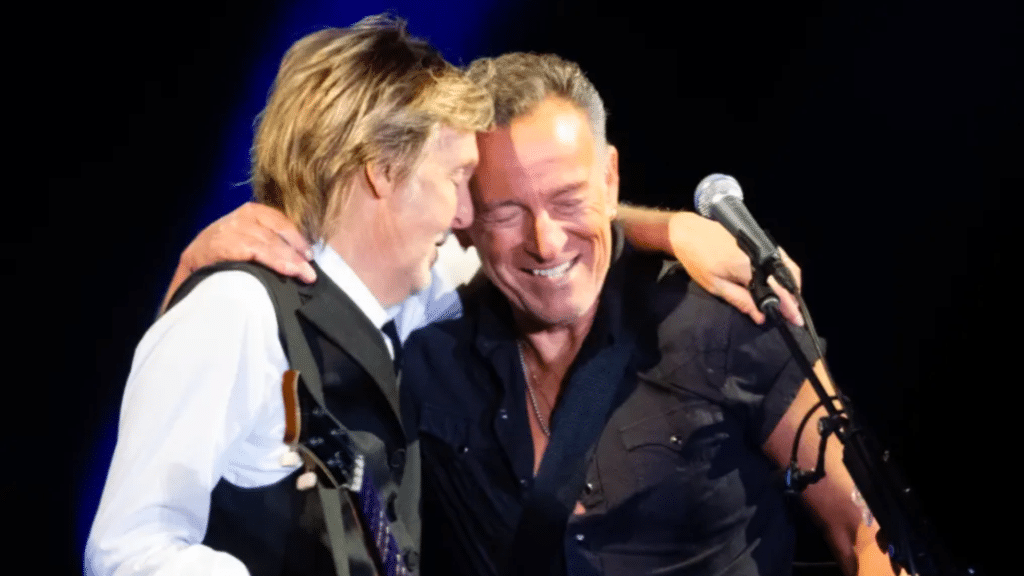 Bruce Springsteen et sa première 'escroquerie' Beatles : la chanson 'My Bonnie'