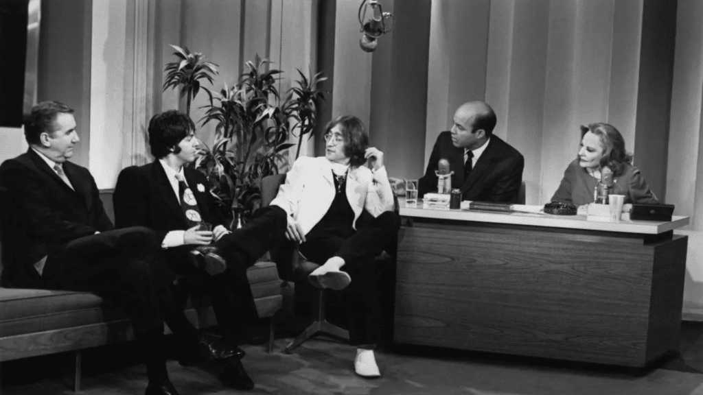 John Lennon raconte l'apparition la plus embarrassante des Beatles : Le Tonight Show