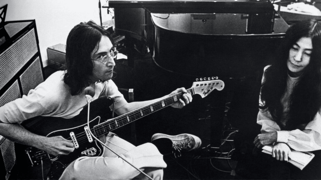 John Lennon et l'album 'Let It Be' : Tensions et Triomphe des Beatles