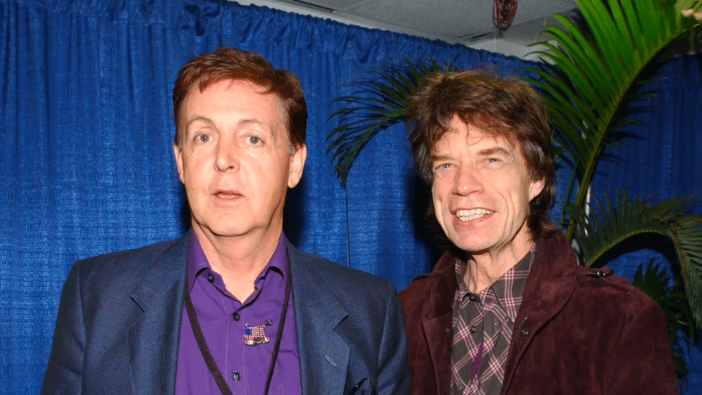 Mick Jagger sur les Beatles : Pourquoi 'Please Please Me' N'est Pas le Style des Rolling Stones