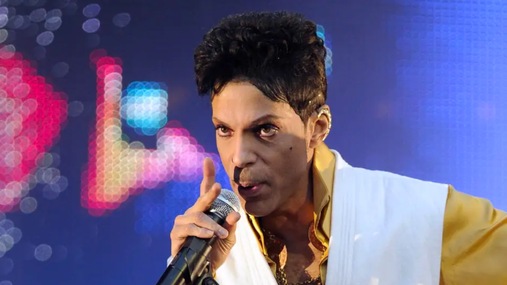 Découverte des Beatles par Prince : Un Tournant Majeur dans sa Carrière Musicale