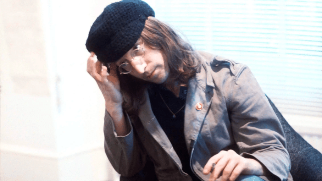 John Lennon et le lancement atypique de 'Give Peace a Chance' | Rock Music