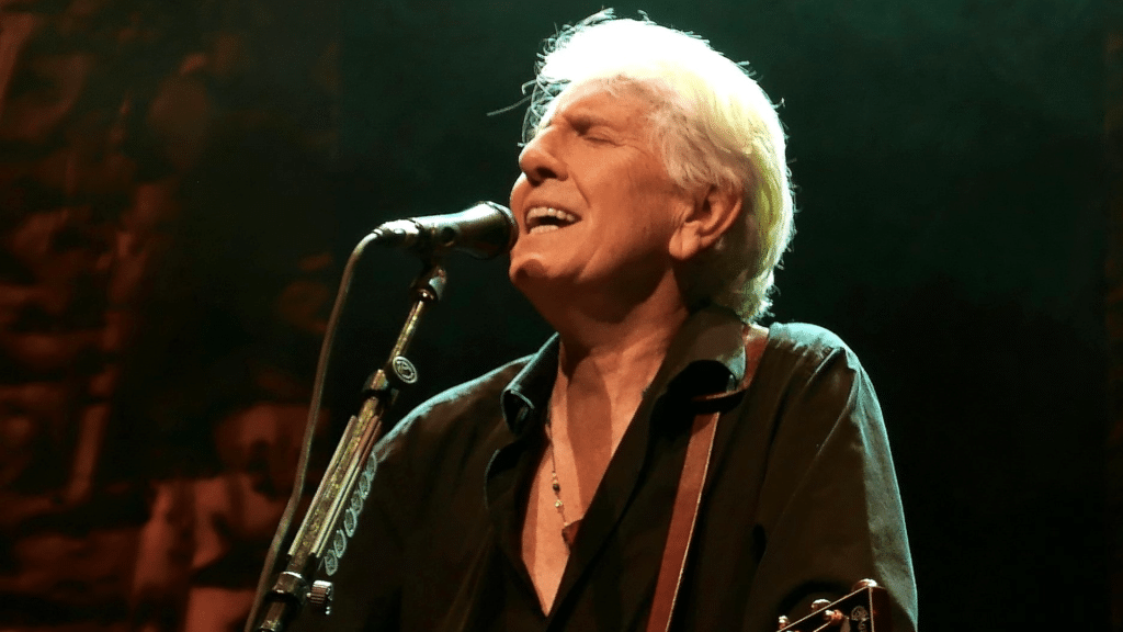 Graham Nash honoré par le prix 'John Lennon Real Love' 2023 | Actualités musicales"