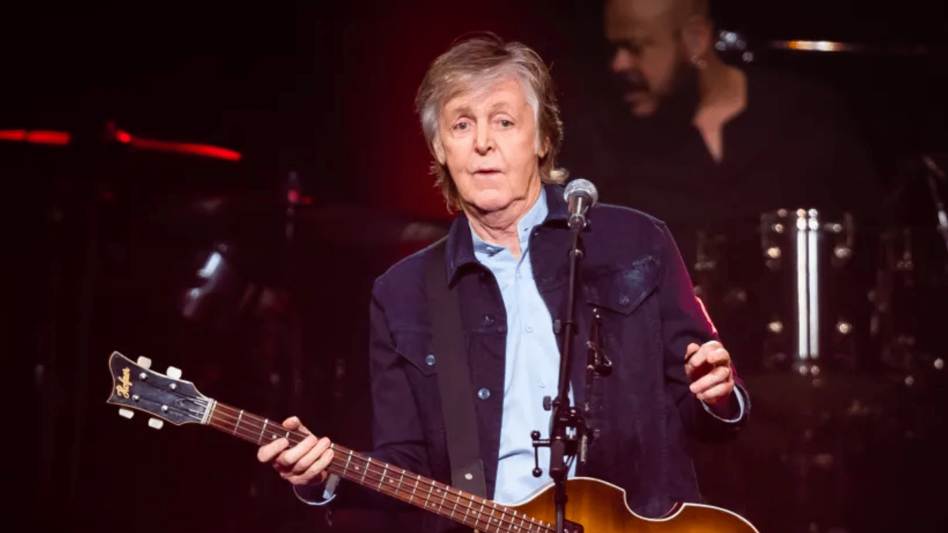 Paul McCartney et son Rituel de Détente Pré-Concert : Regarder Family Feud