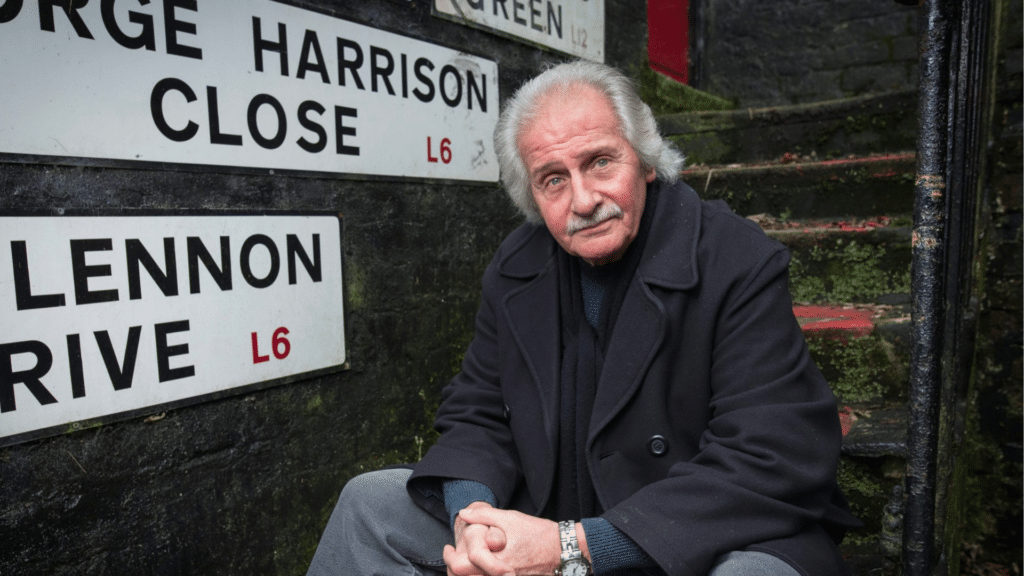 Découvrez comment Pete Best, premier batteur des Beatles, a remporté son procès pour diffamation contre le célèbre groupe. Tout sur ce moment historique