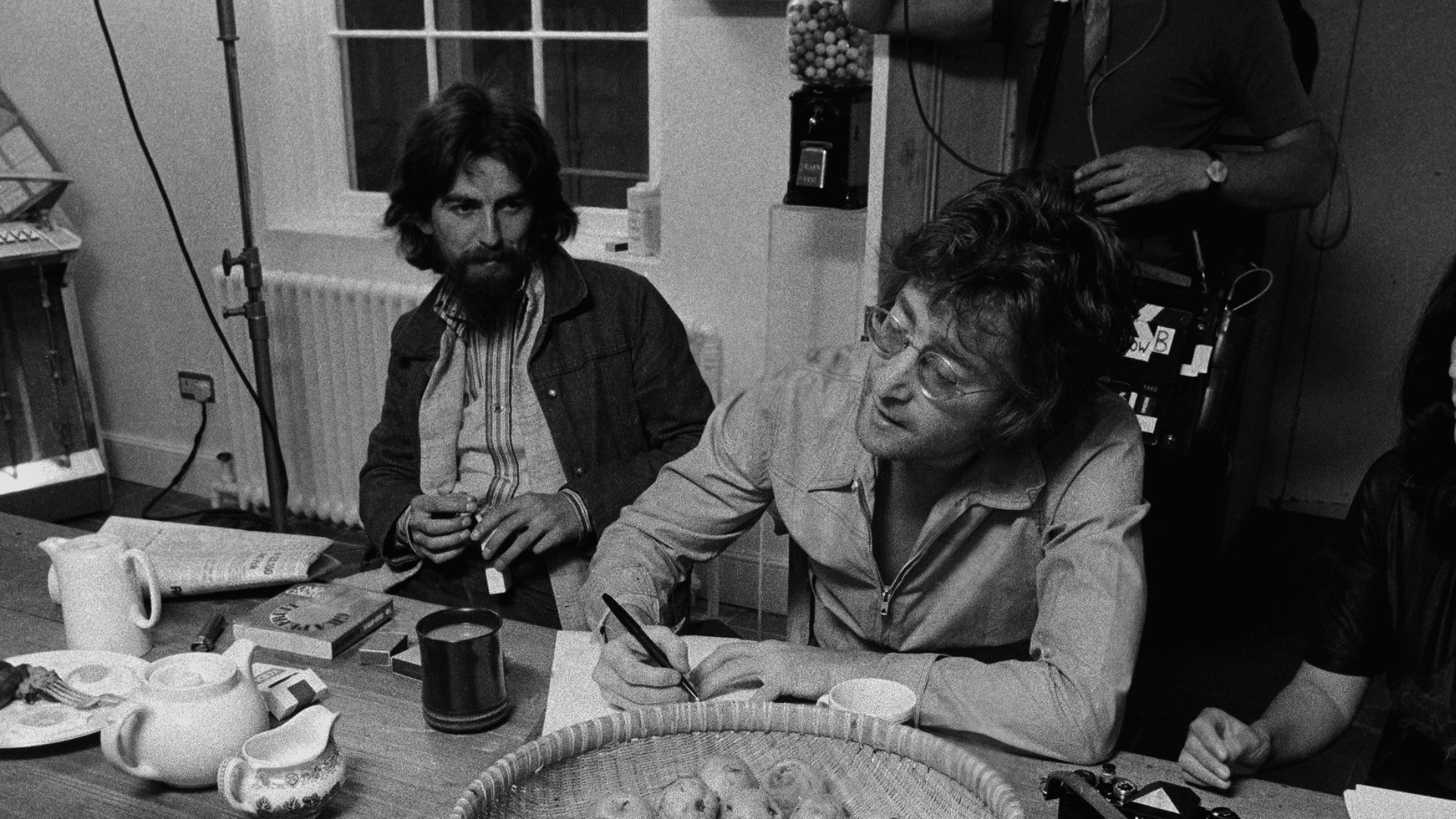John Lennon : Contribution secrète à une chanson de George Harrison révélée