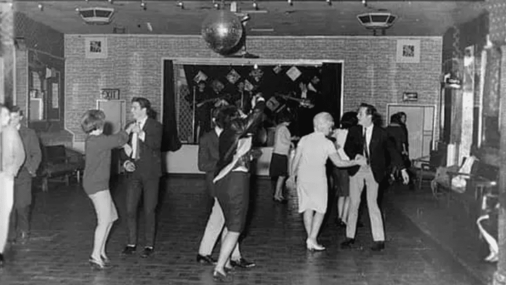 Les Beatles à Aldershot : Le Concert Oublié devant 18 Fans Seulement