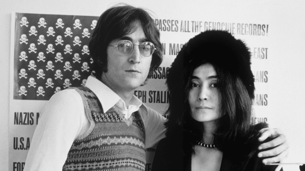 John Lennon à New York : L'histoire derrière la décision controversée - Découvrez les dessous !