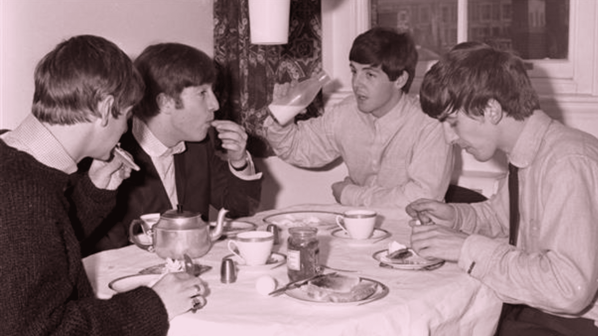 La chanson des Beatles que John Lennon a qualifiée de "fabriquée".