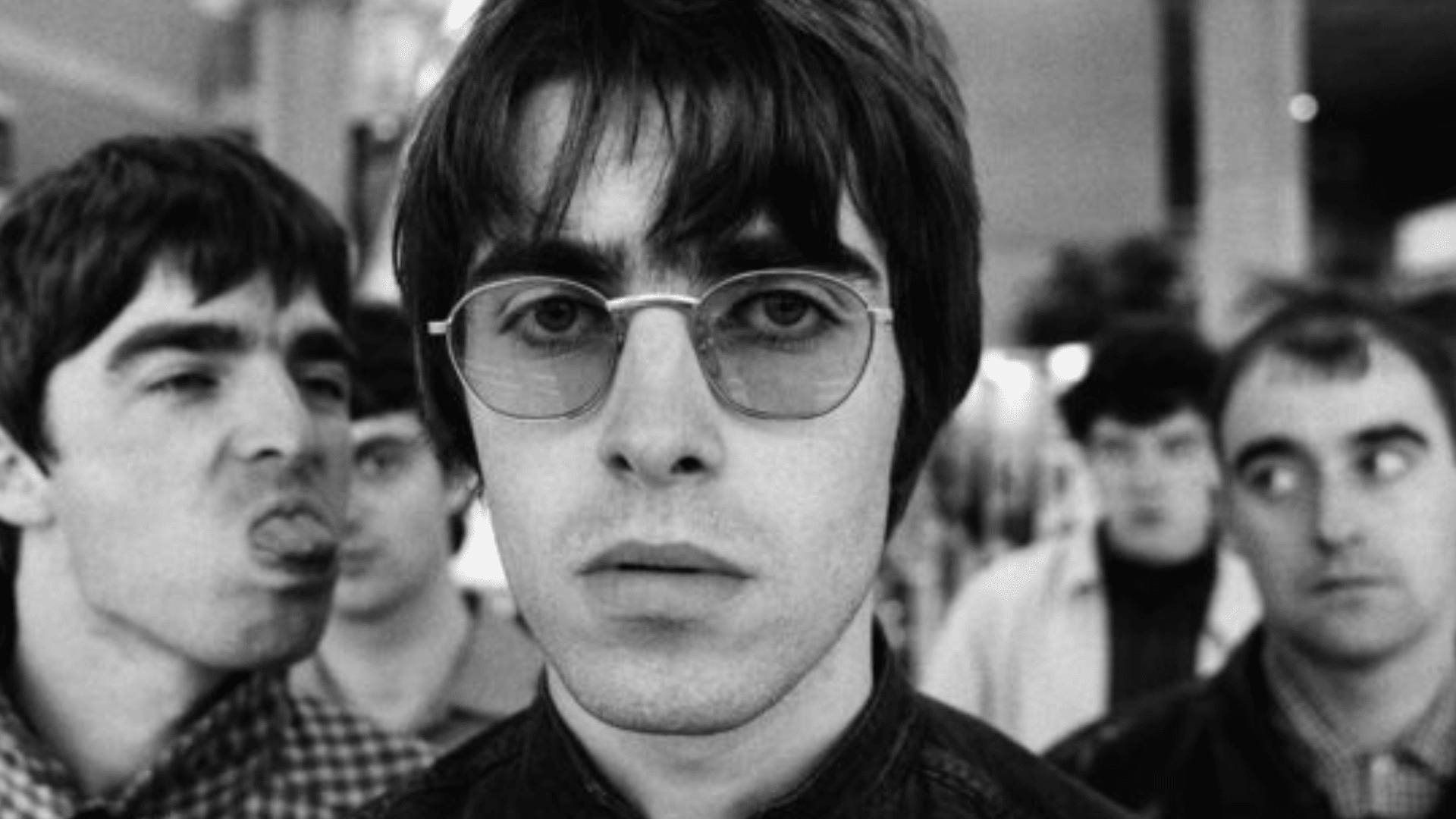 Le titre "Wonderwall" d'Oasis s'appelait "Wishing Stone" jusqu'à ce qu'Oasis entende un album de George Harrison.