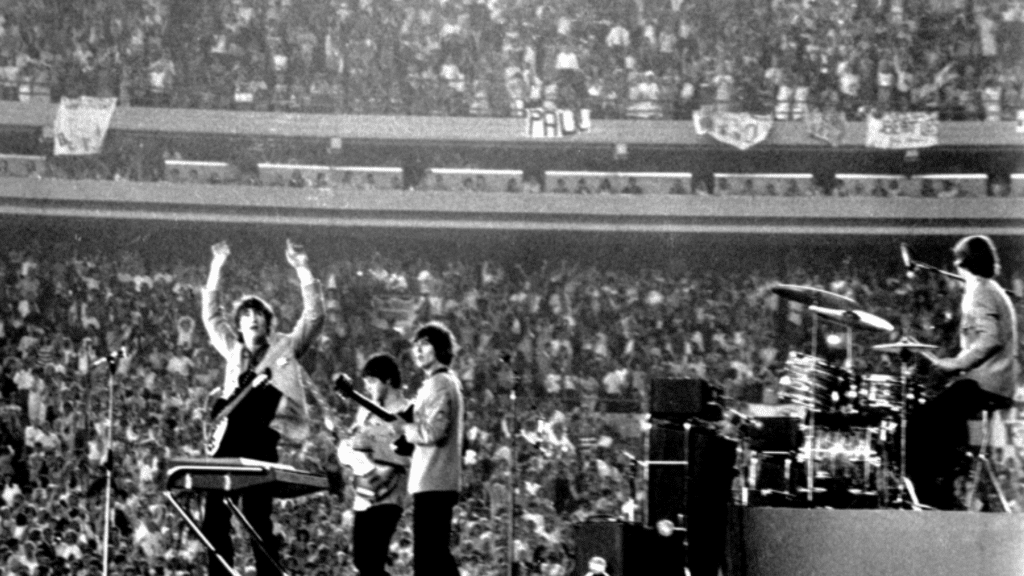 Concert des Beatles au Shea Stadium 1965 : Retour sur un Événement Historique