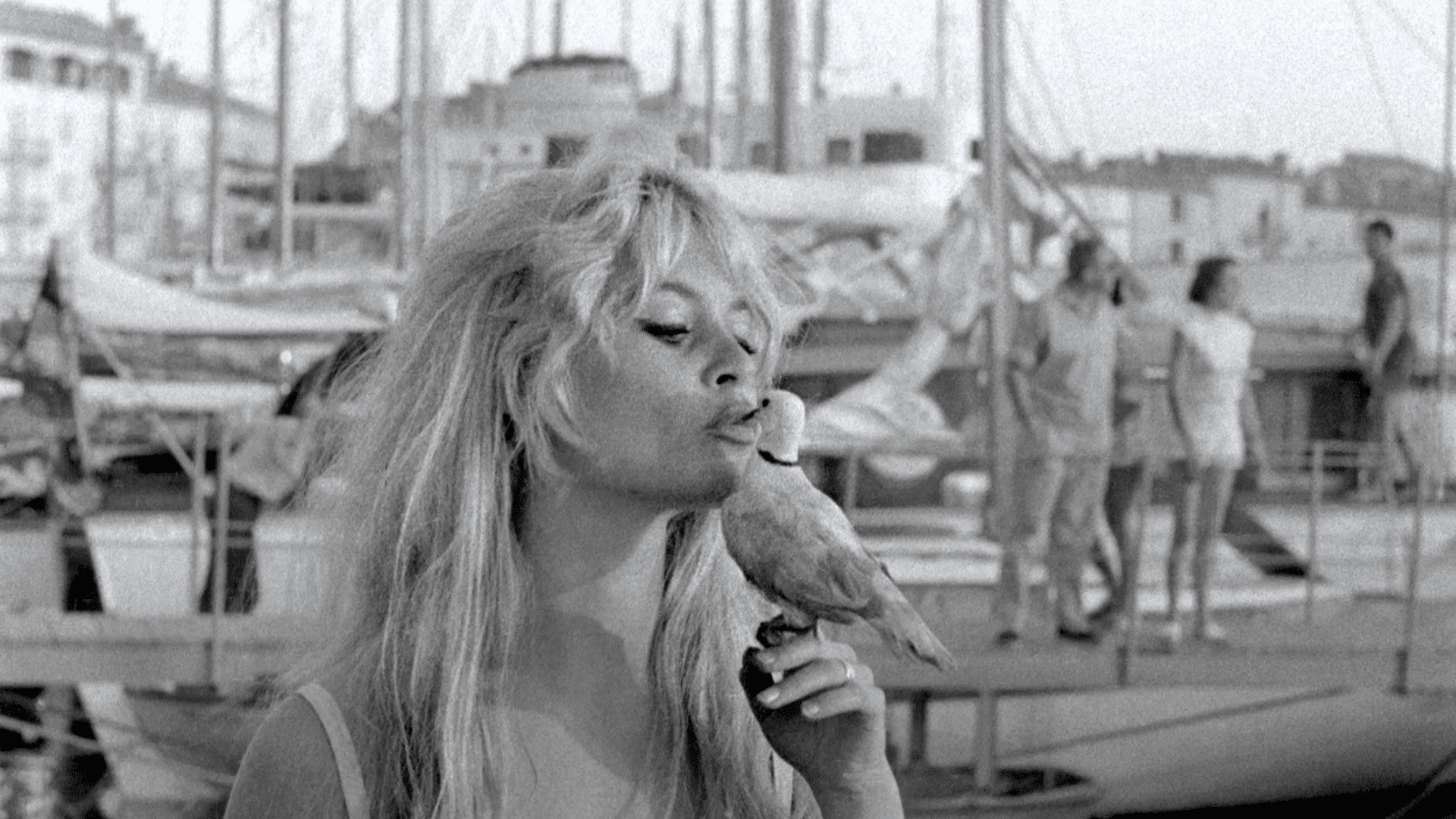 John Lennon et son admiration pour Brigitte Bardot | Icônes du Rock et Cinéma