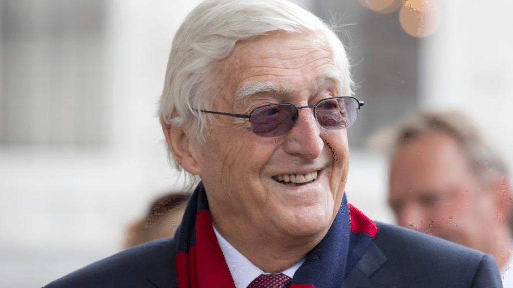 Paul McCartney, le chanteur des Beatles, s'est rendu sur les réseaux sociaux pour rendre un hommage émouvant au légendaire animateur Michael Parkinson.