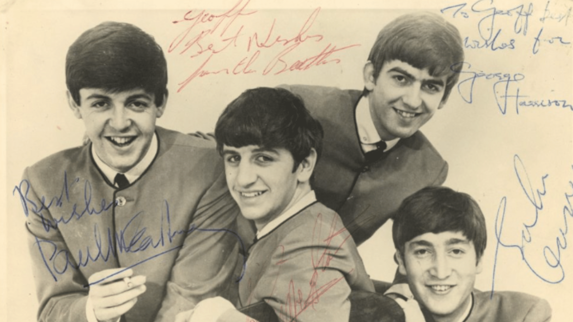 Une photo rare signée par les quatre Beatles mise aux enchères