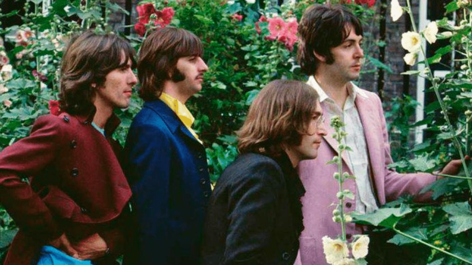 John Lennon n'était pas très heureux d'apprendre que sa voix avait été effacée d'une partie d'une chanson populaire des Beatles