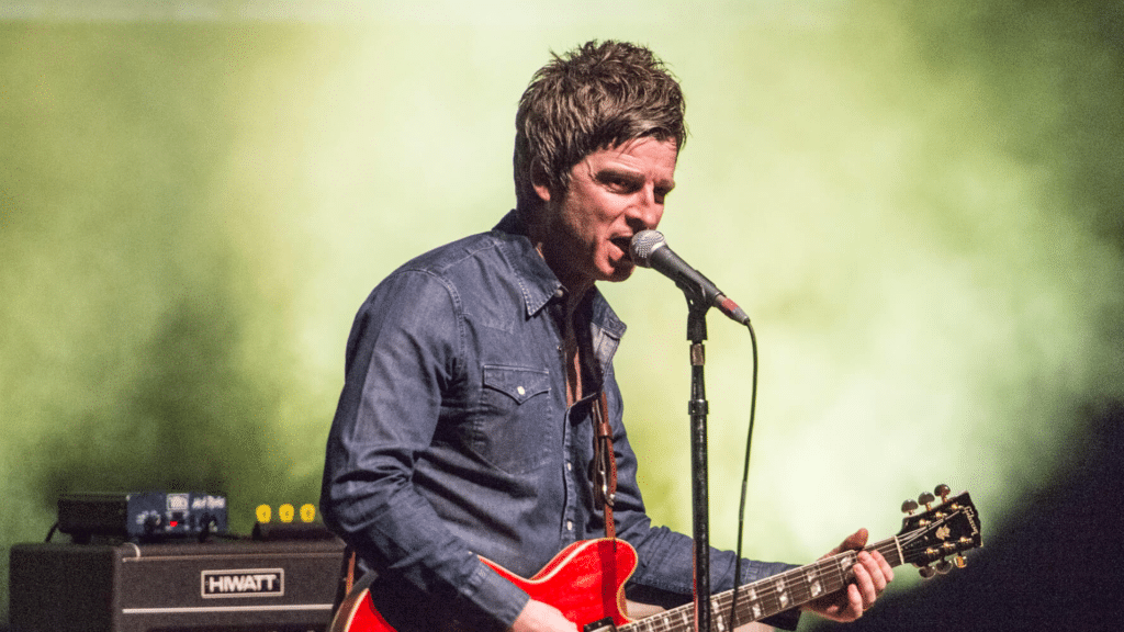 Le morceau inédit de Noel Gallagher qui sonne comme quand "les Beatles sont allés en Inde".