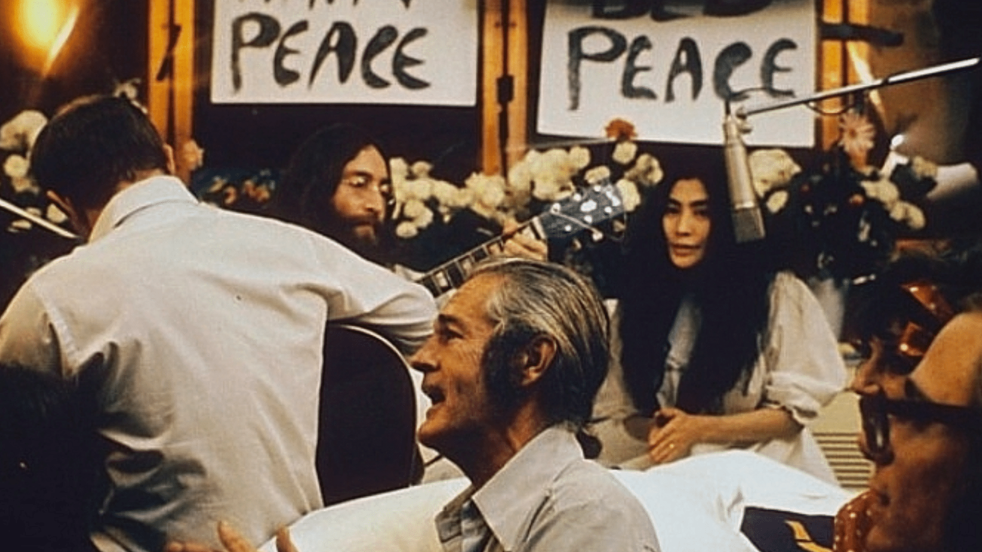 Le rabbin qui a inspiré à John Lennon la chanson "Give Peace Chance" n'a reçu aucun crédit