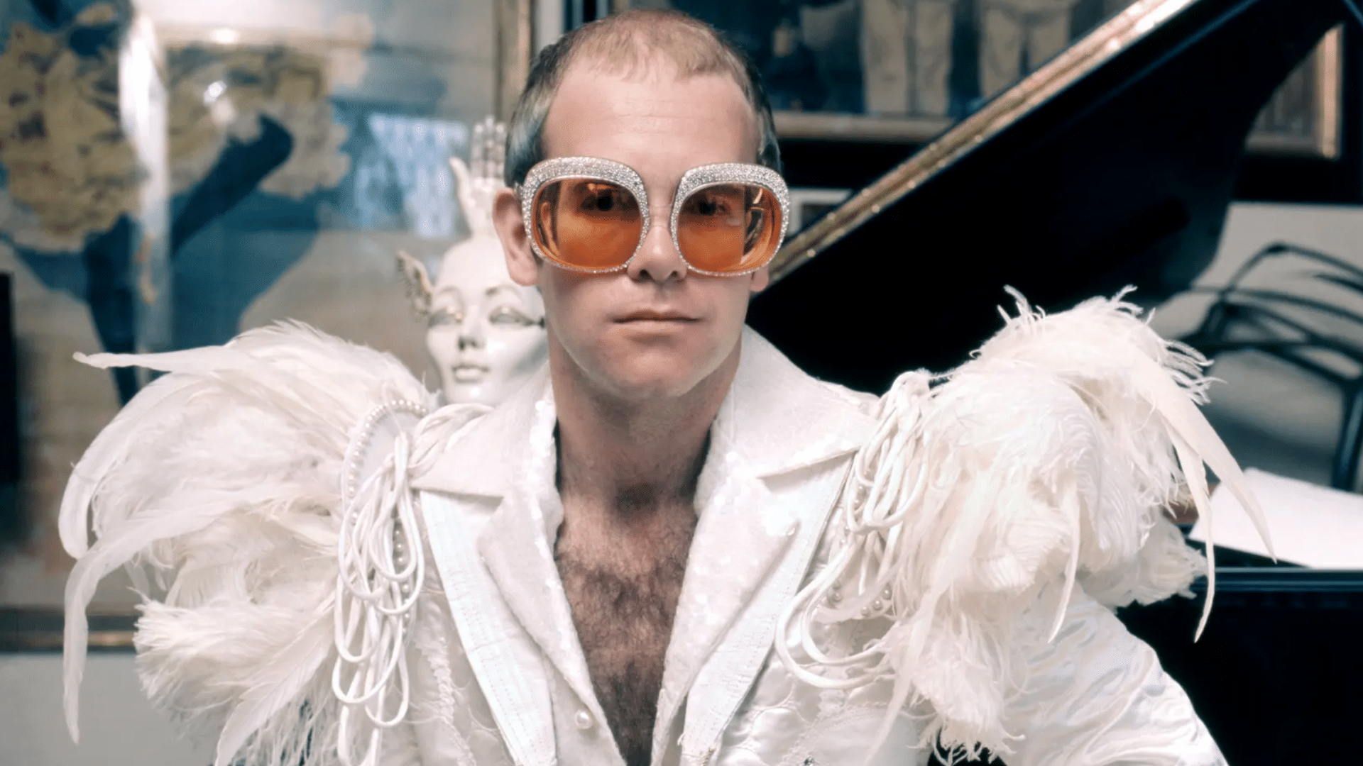 Quand John Lennon a été charmé par Elton John : L'influence profonde de 'Your Song' sur la musique britannique