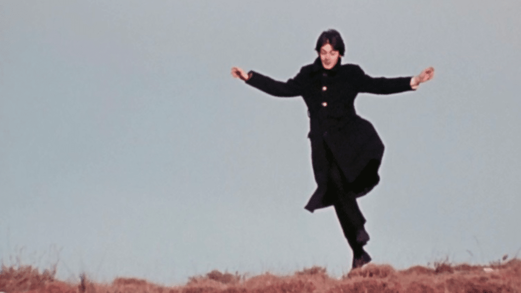 Sur qui la chanson des Beatles "Fool On The Hill" a-t-elle été écrite ?