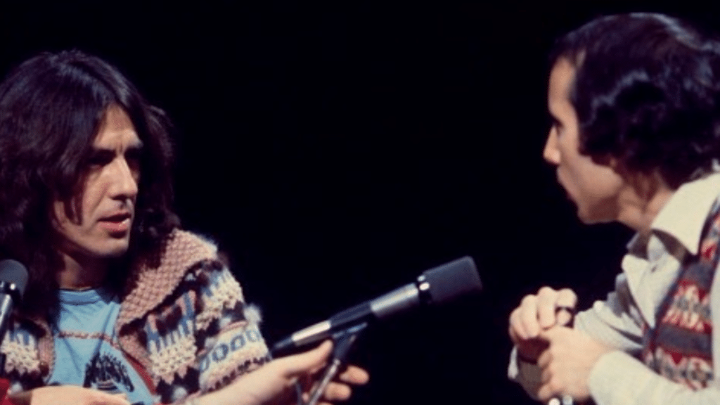 Comparaison des Séparations : Les Réflexions de Paul Simon et George Harrison