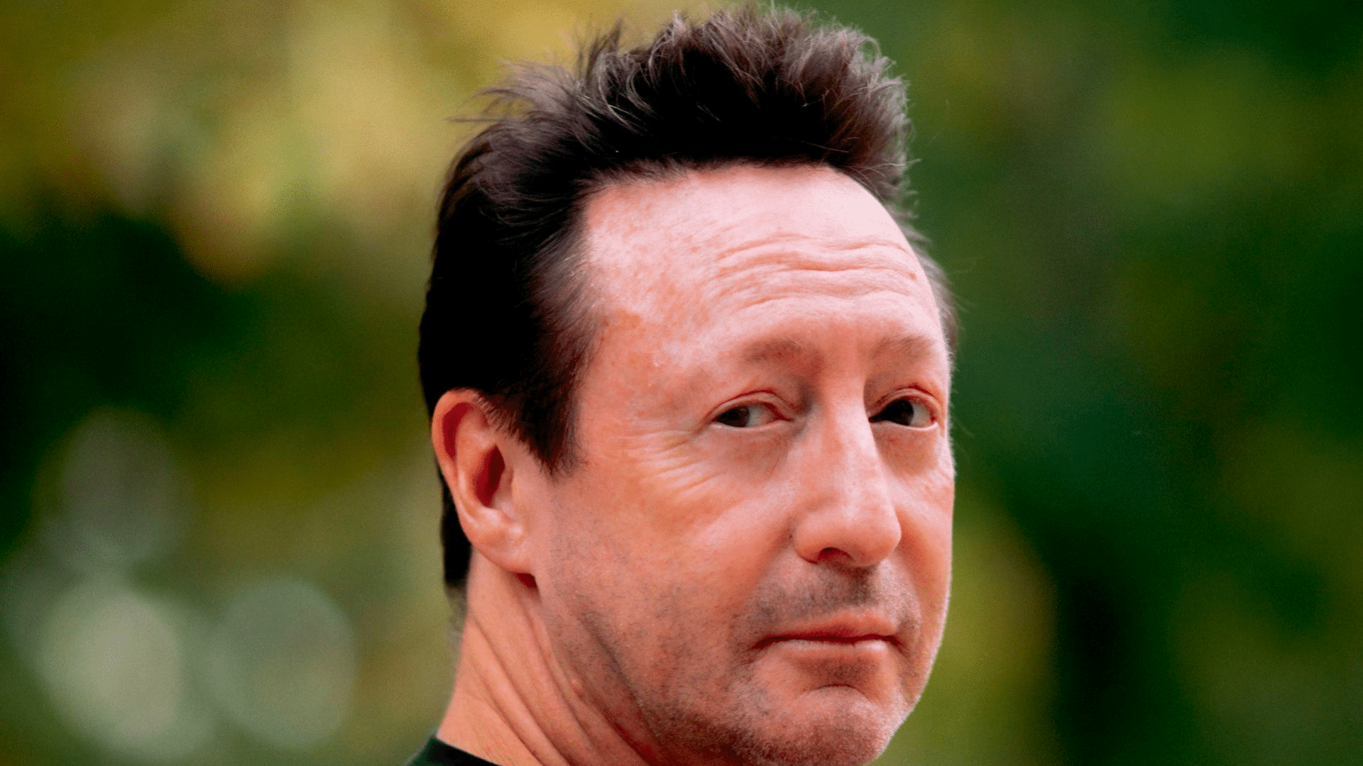 Julian Lennon a admis avoir une relation compliquée avec "Hey Jude".
