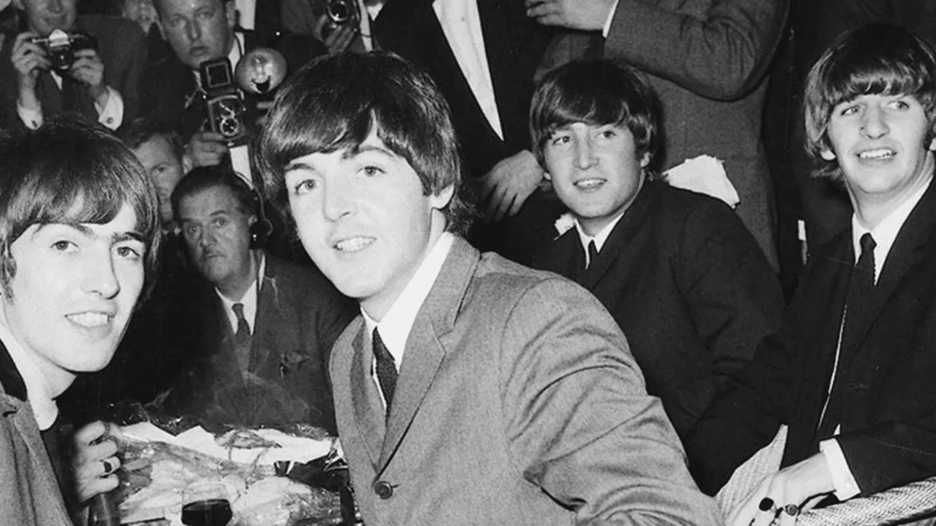 Paul McCartney déclare que sa nouvelle chanson est "la plus proche du retour de John Lennon".
