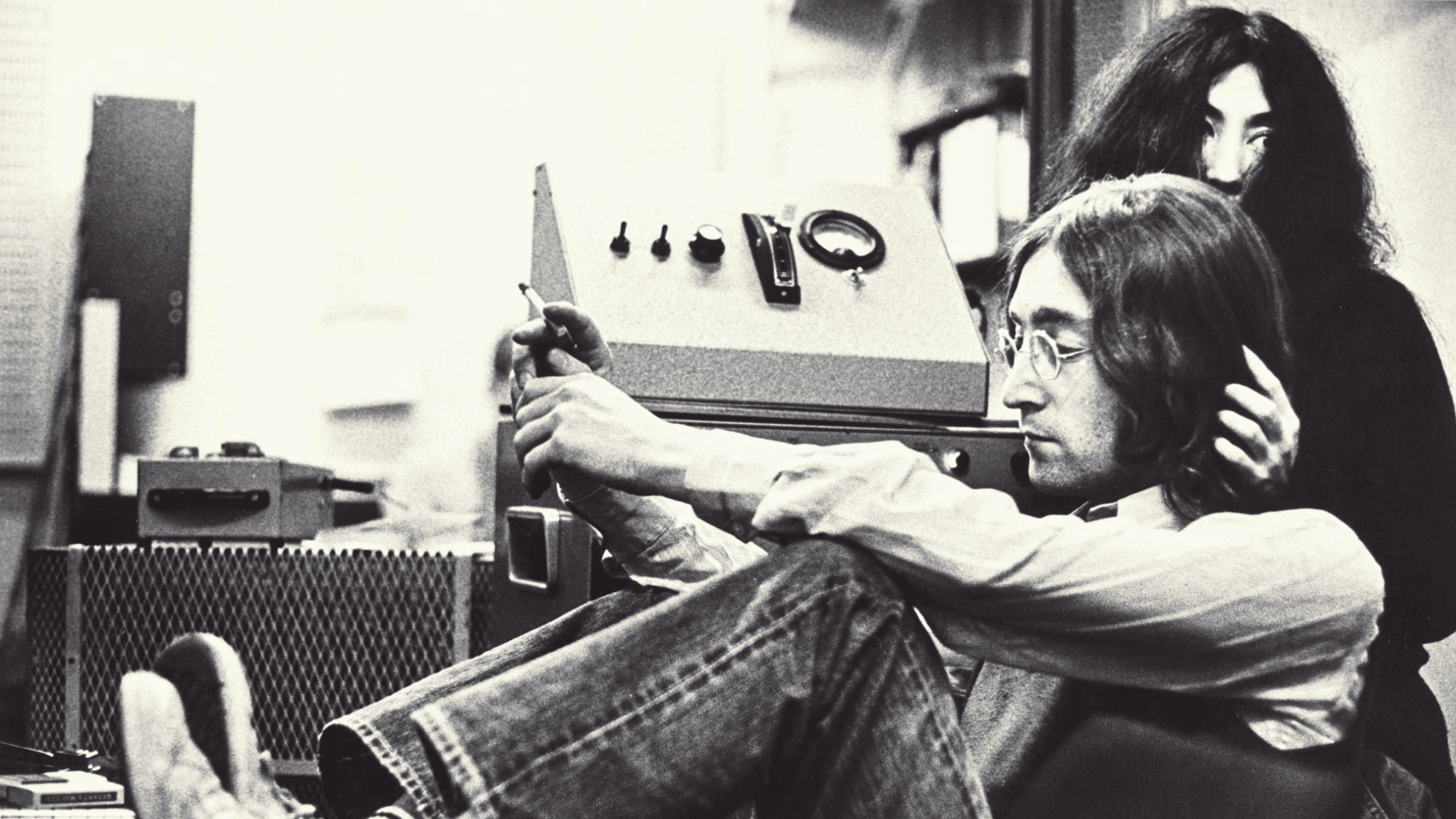 Paul McCartney dit que les Beatles ont permis à Yoko Ono de faire cela parce qu'elle n'était pas conflictuelle et qu'elle avait de la "déférence" pour John.