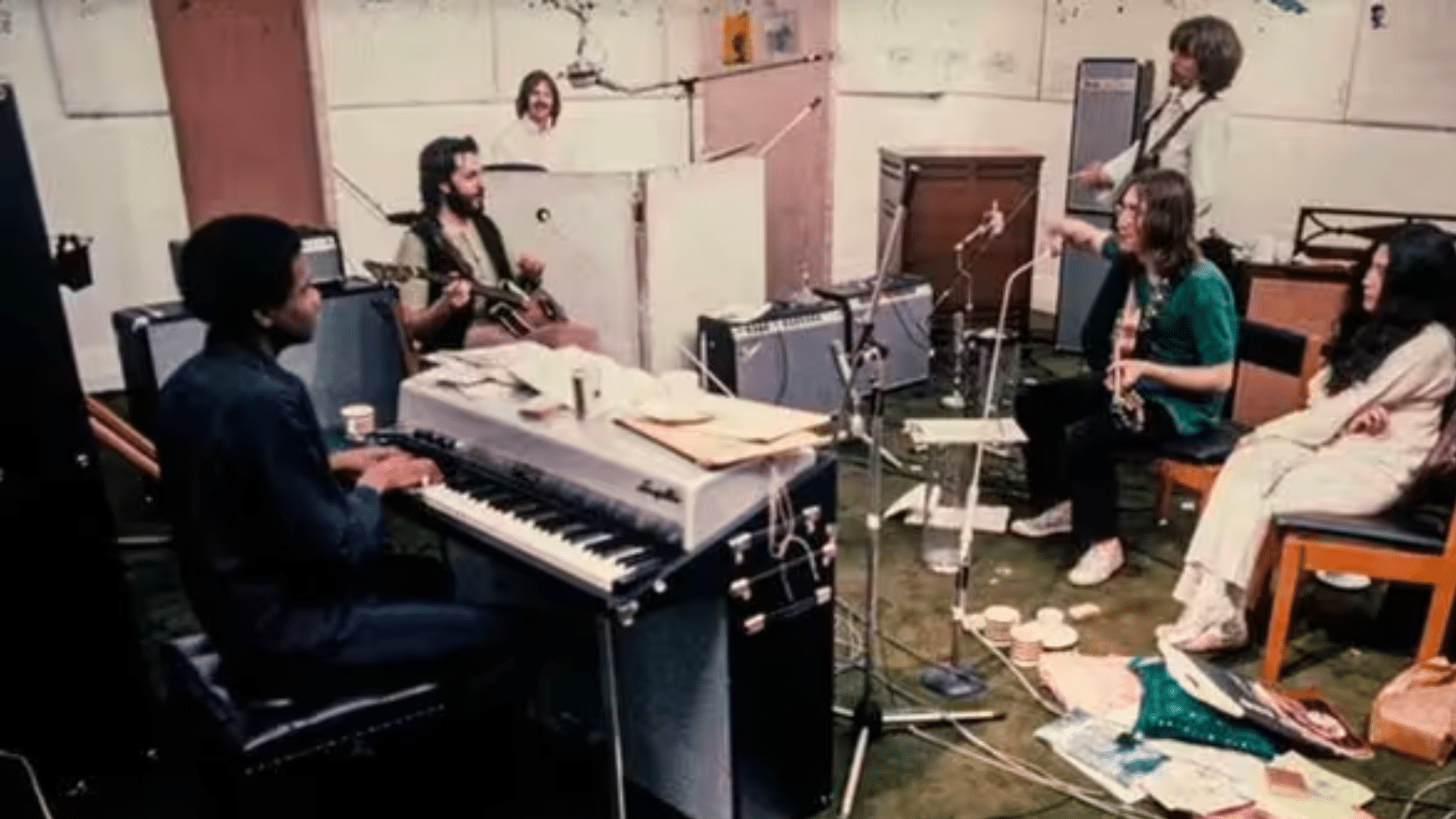 Paul McCartney reproche à Yoko Ono d'avoir "interféré" dans les sessions des Beatles avec John Lennon