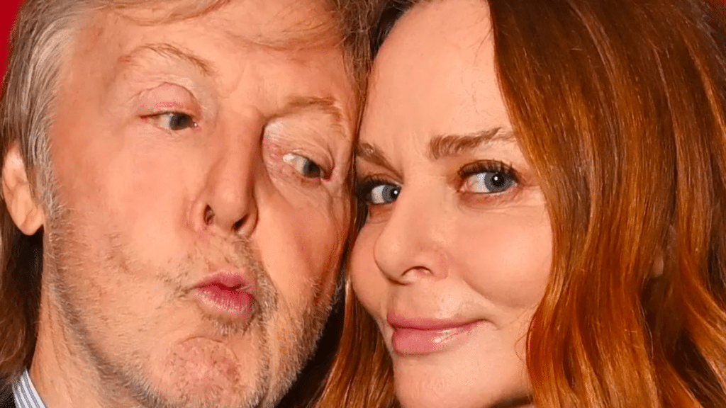Stella McCartney a donné le nom de sa chanson préférée des Beatles et elle est tirée de "The White Album".