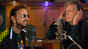 "Now and Then" est une magnifique réunion des Fab Four. Dommage que ce ne soit pas une chanson des Beatles.