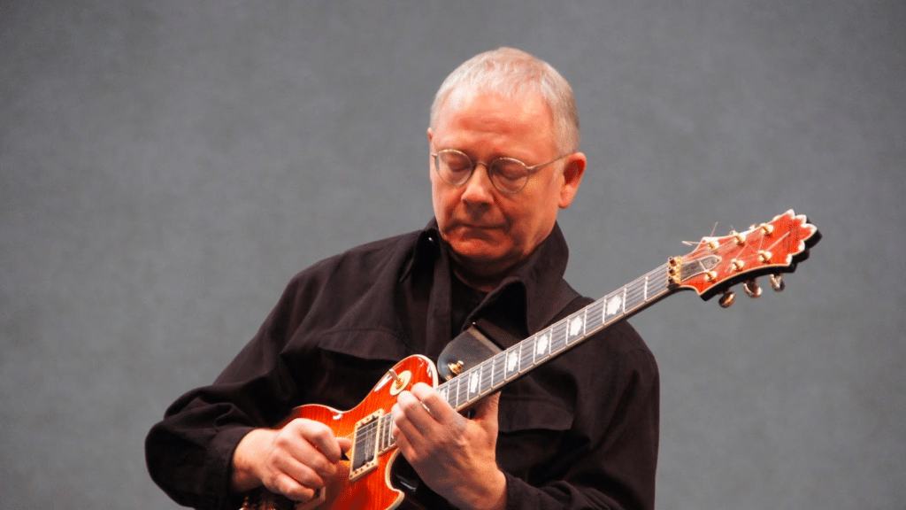 La chanson des Beatles qui a changé la vie de Robert Fripp