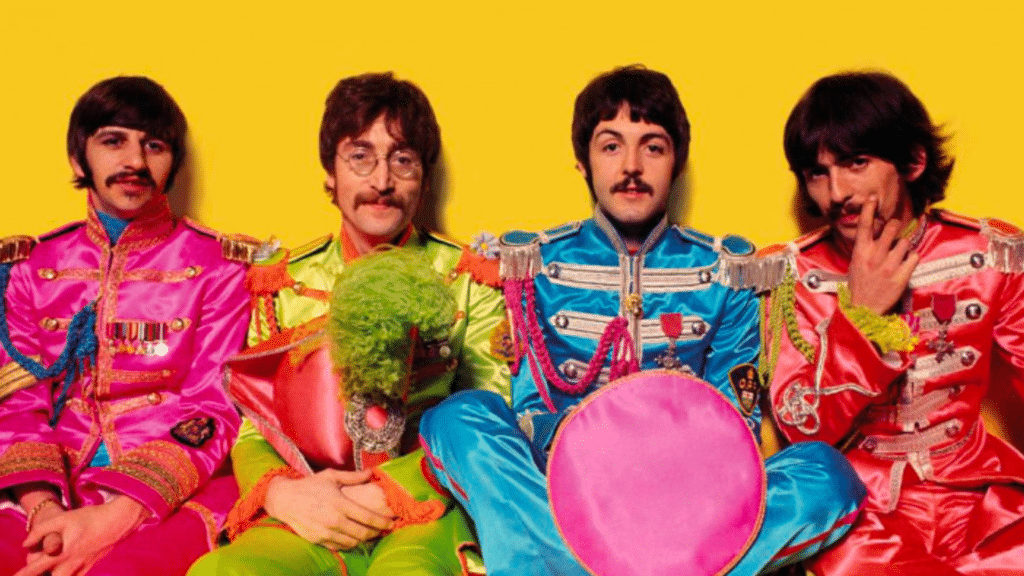 L'album des Beatles, The Red and The Blue Album, en passe de faire un retour spectaculaire dans les hit-parades