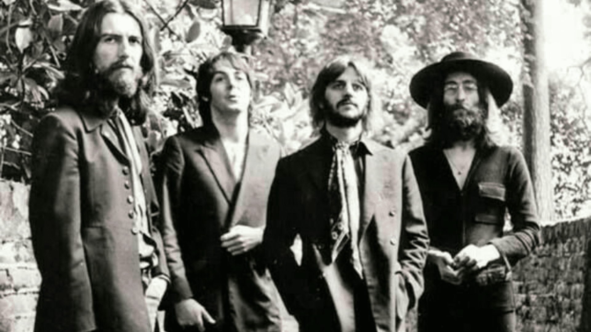 Le producteur de "Now and Then" des Beatles dit que la chanson ressemble à un morceau d'"Abbey Road".