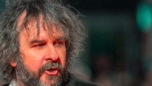Le réalisateur Peter Jackson révèle les détails de la vidéo "Now and Then" des Beatles, qui sera diffusée en avant-première vendredi.