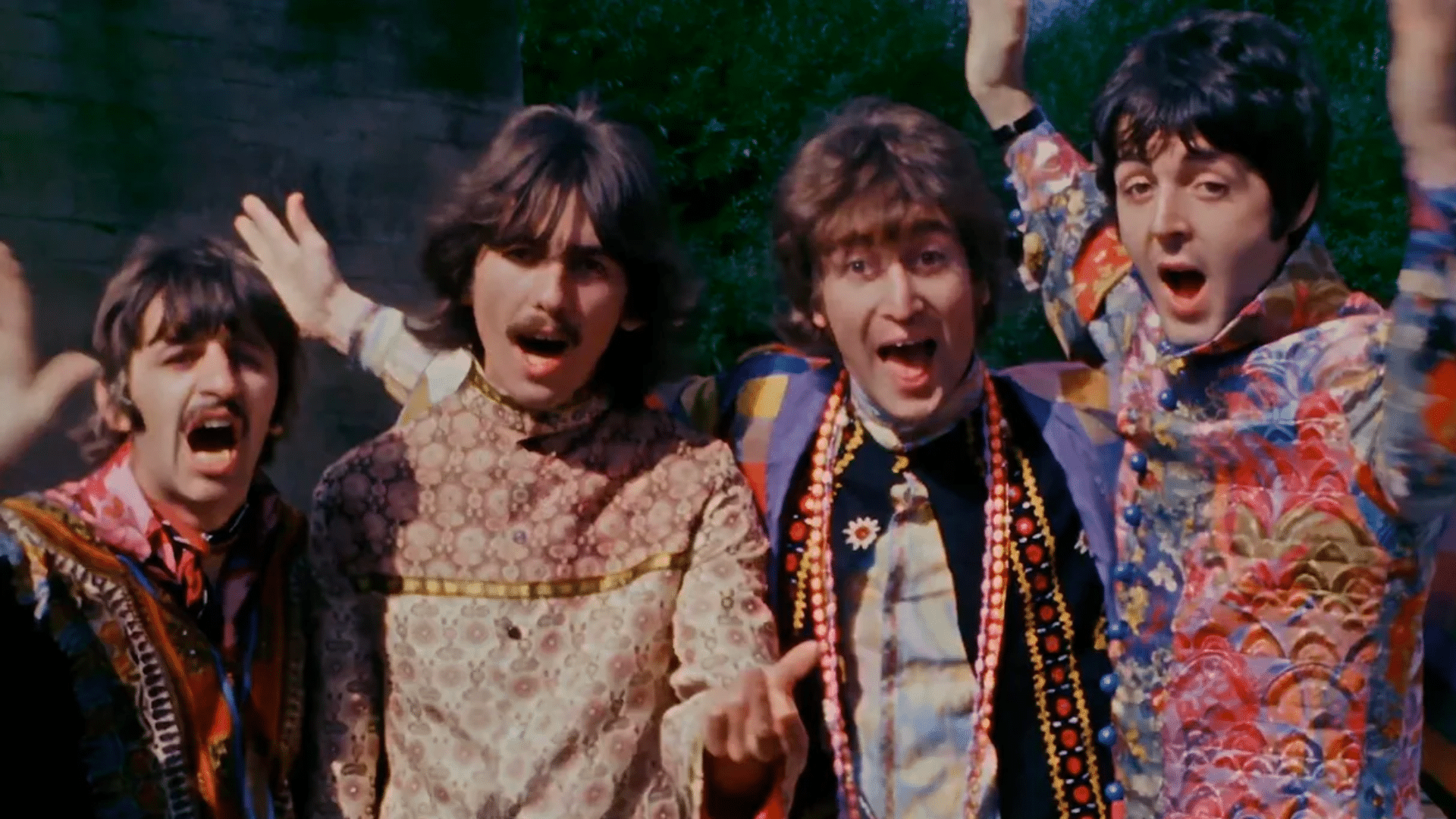 Le titre "Now and Then" des Beatles fait son entrée dans le classement Rock & Alternative Airplay après une journée d'écoute