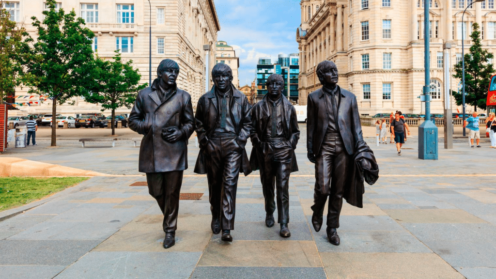 Les Beatles atteignent un nouveau sommet dans quatre classements du Billboard avec leur dernier single