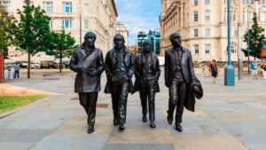 Les Beatles atteignent un nouveau sommet dans quatre classements du Billboard avec leur dernier single