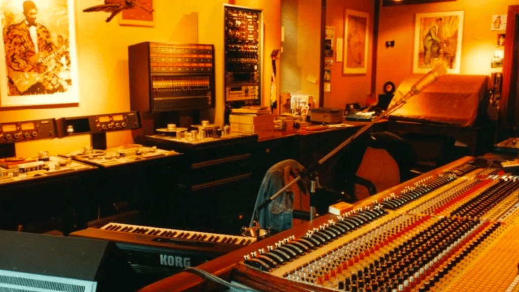 Les Beatles : J'ai construit leurs studios et ils m'ont fait du thé